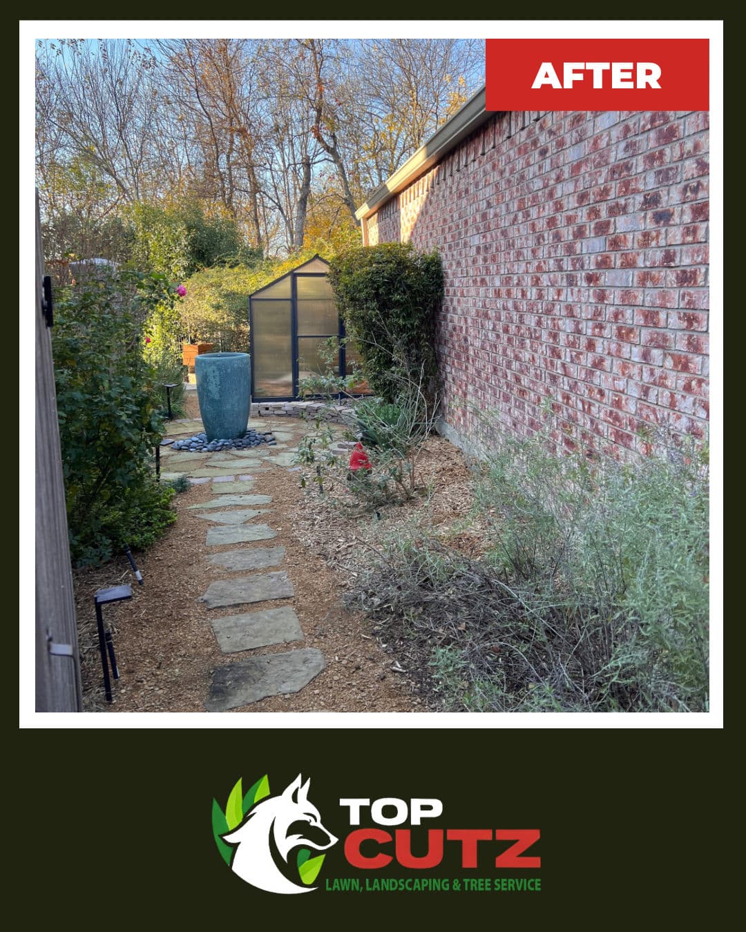 Gallery photos for Banana Tree Removal Opens Up a Cluttered Side Yard Walkway: Image #1